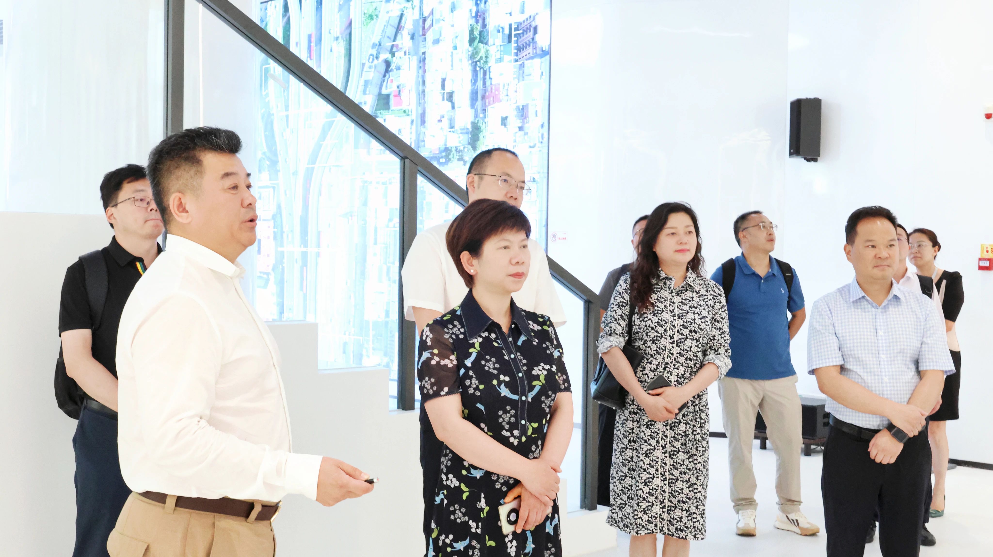 九游老哥与成都会郫都区告竣战略相助 推动成都影视城建设