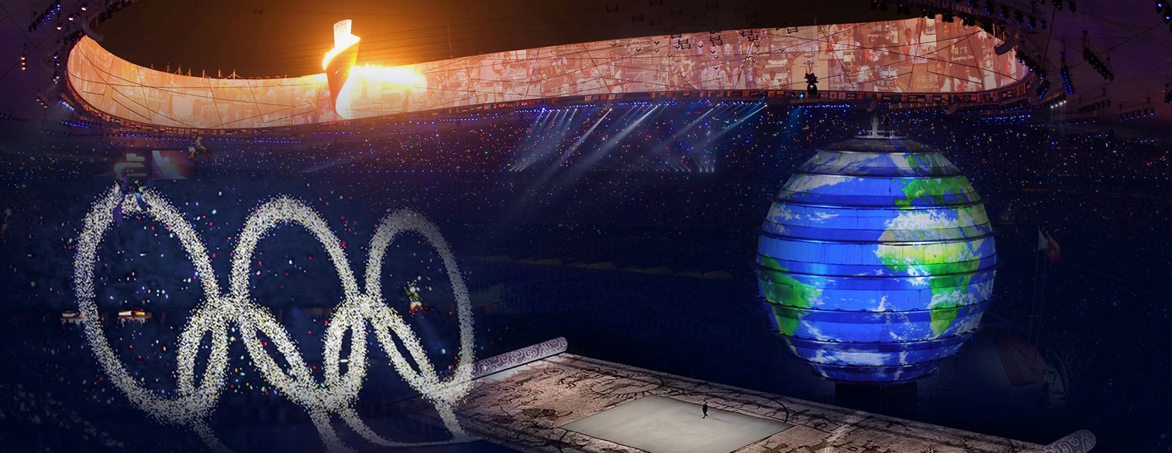 2008年北京奥运会开幕式 九游老哥打造梦幻五环、巨型LED地屏画卷、地球影像等项目